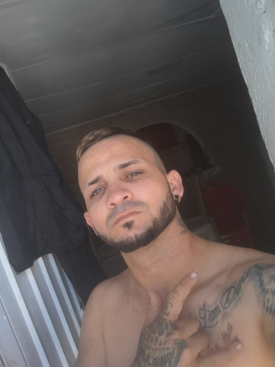 enrique_hot5