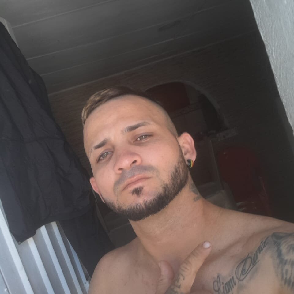 enrique_hot5 profile