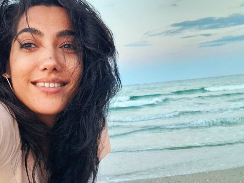 stripchat charmingpearl webcam profile pic via myliveeroticcams.com