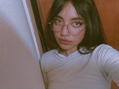 Arianbrunettee_
