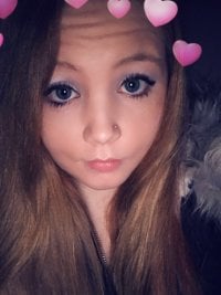EroticChloe's Offline Chat Room