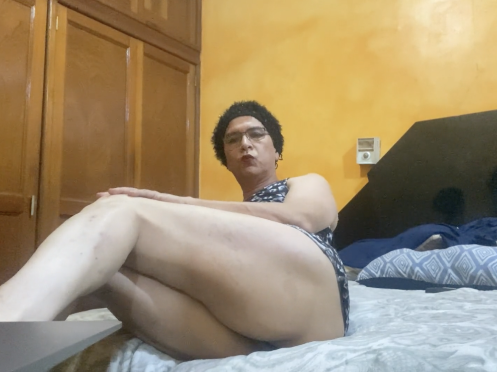 Live sex webcam photo for emmanataly #290990642