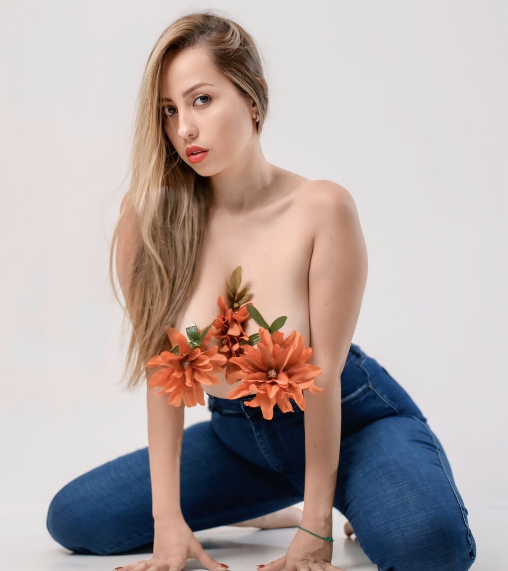 emmyrouse_'s Offline Chat Room