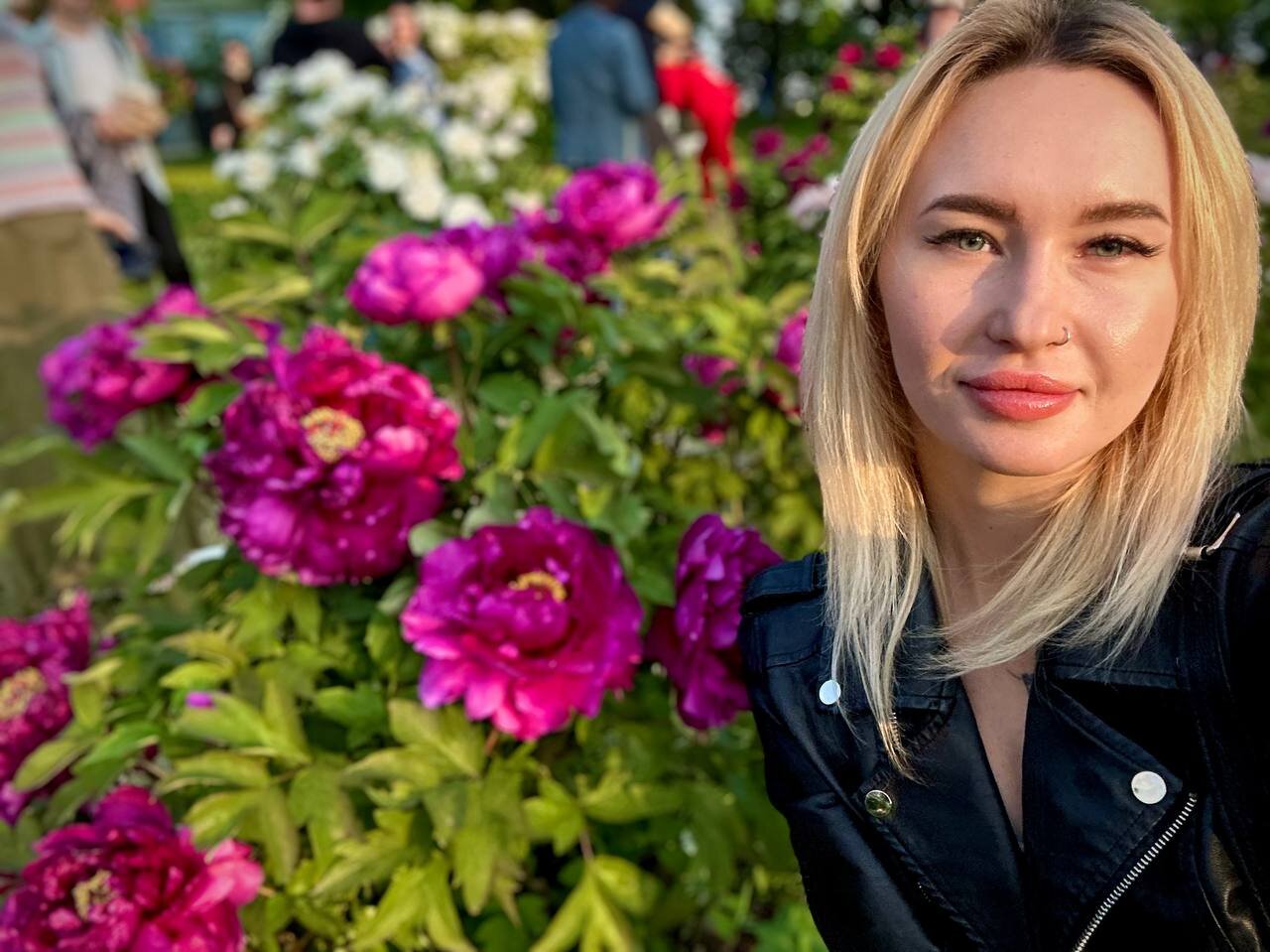 anna_blooms