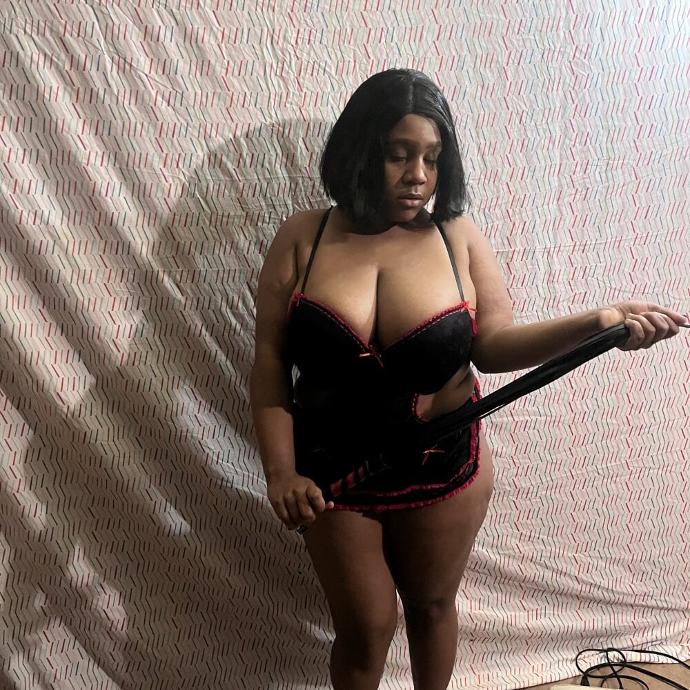 Live sex webcam photo for tymeofyourlife #290483450