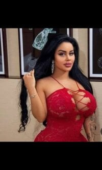 QUEEN-RZAN1's Offline Chat Room