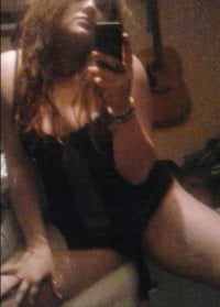 DreadlockedCurves offline chatrum