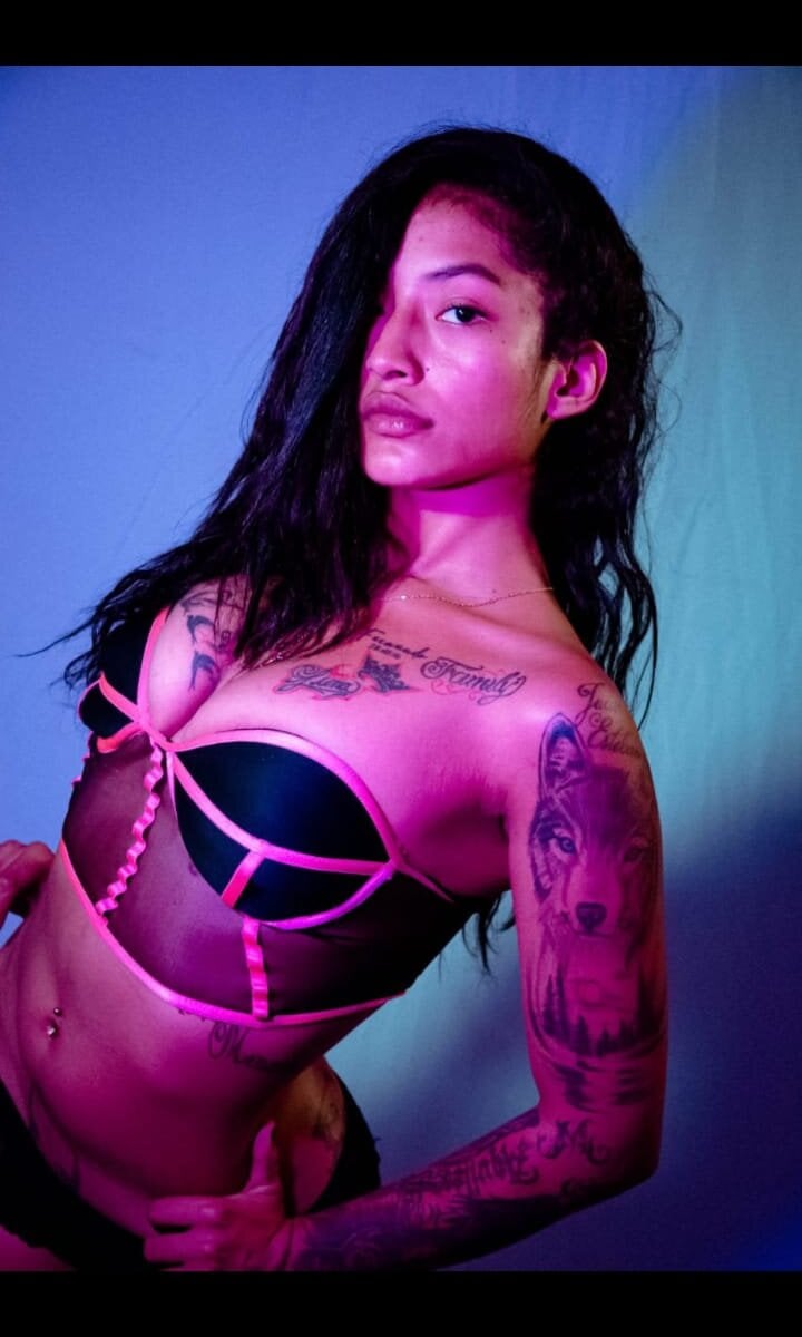 stripchat vmenesismoonper webcam profile pic via 6livesex.com