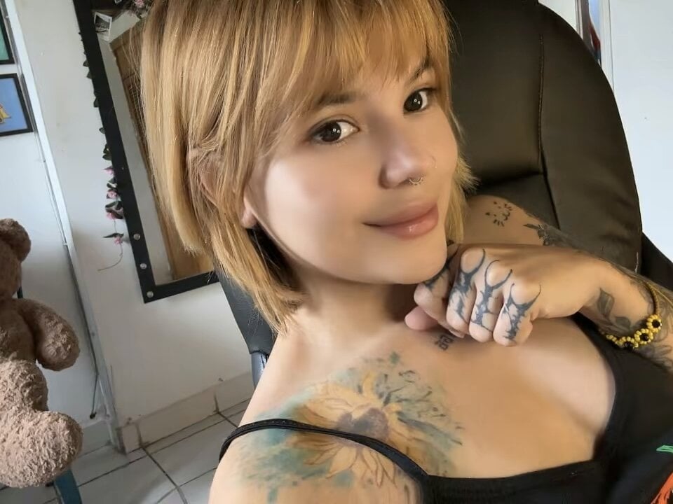 glamcambabes.com sunflowerr_ livesex profile in in-amazing-city cams