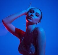 AlexaFlow élő XXX-chatje