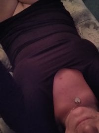 dirty_laura-s' Offline Chat Room