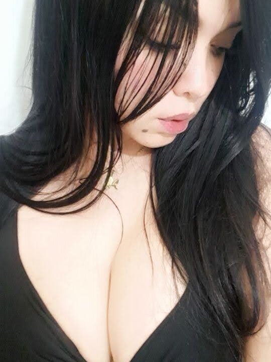 Live sex webcam photo for Dione__ #290464971