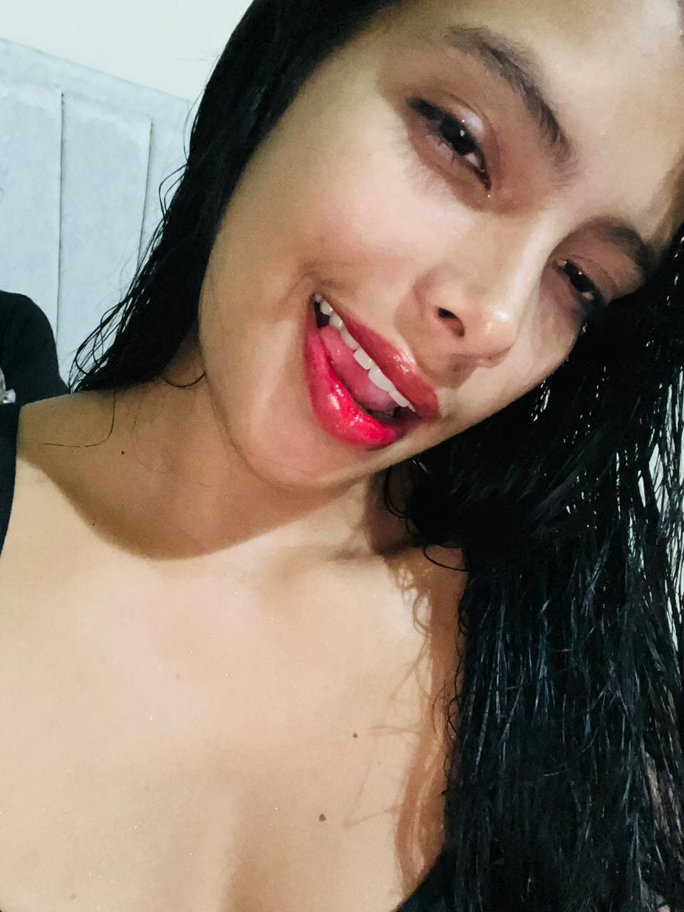 Antonela_besos