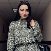 BrideMona's Offline Chat Room