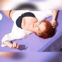 Fatal_Scarlett's Offline Chat Room