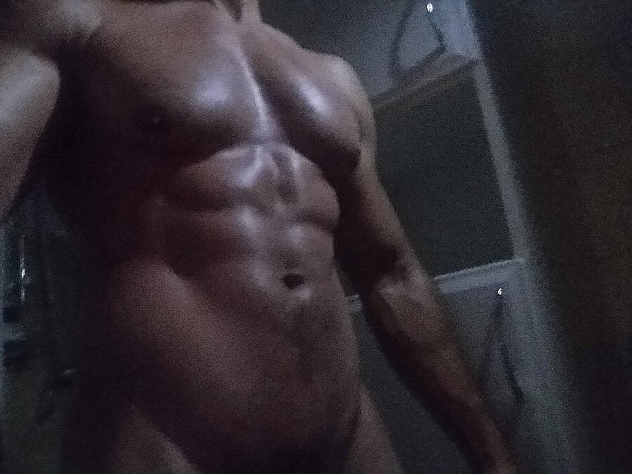 ando1992 from stripchat