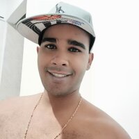 Luisitks3988's Offline Chat Room