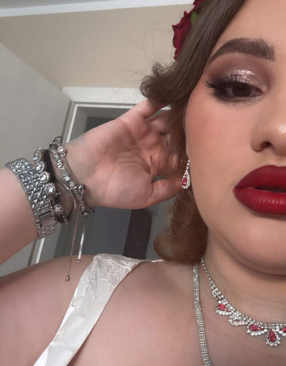 belldiva from stripchat