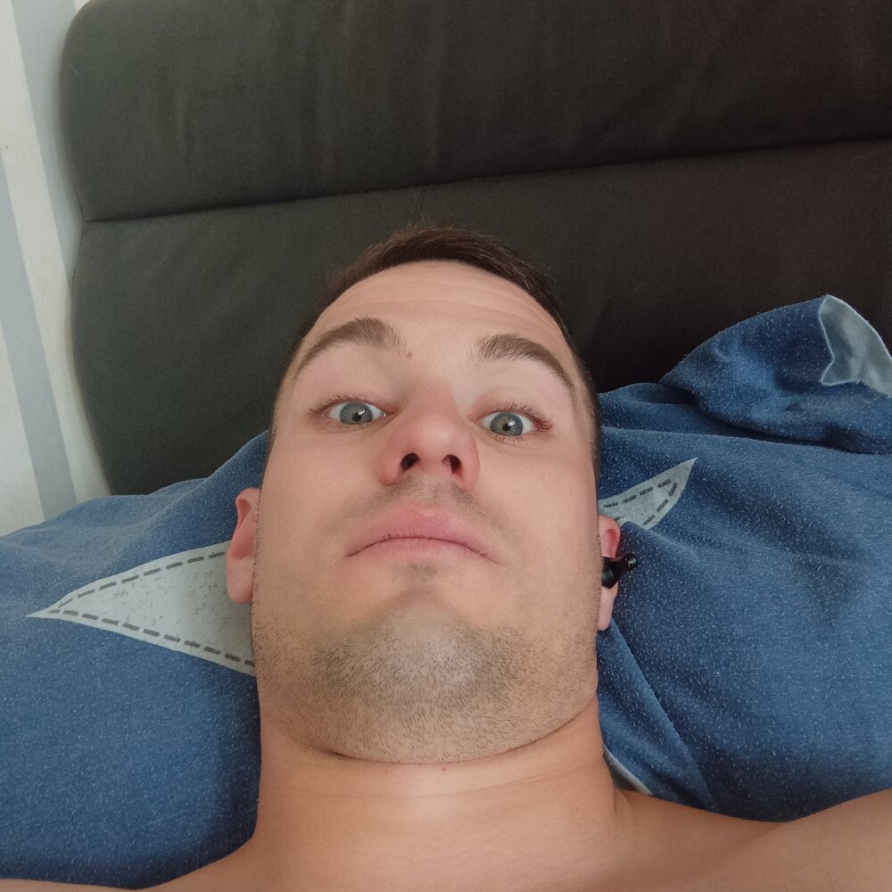 MichaelBigDick12