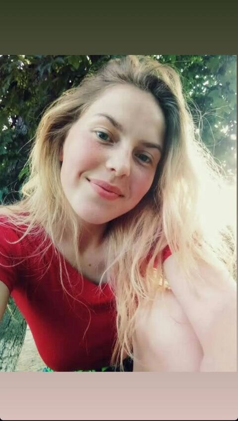 Melanie_gold