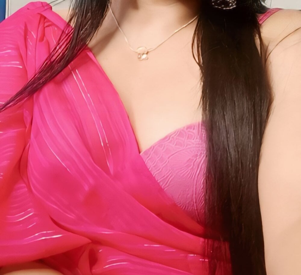 Magical-Heart Adlı Modelin Çevrimdışı XXX Sohbeti