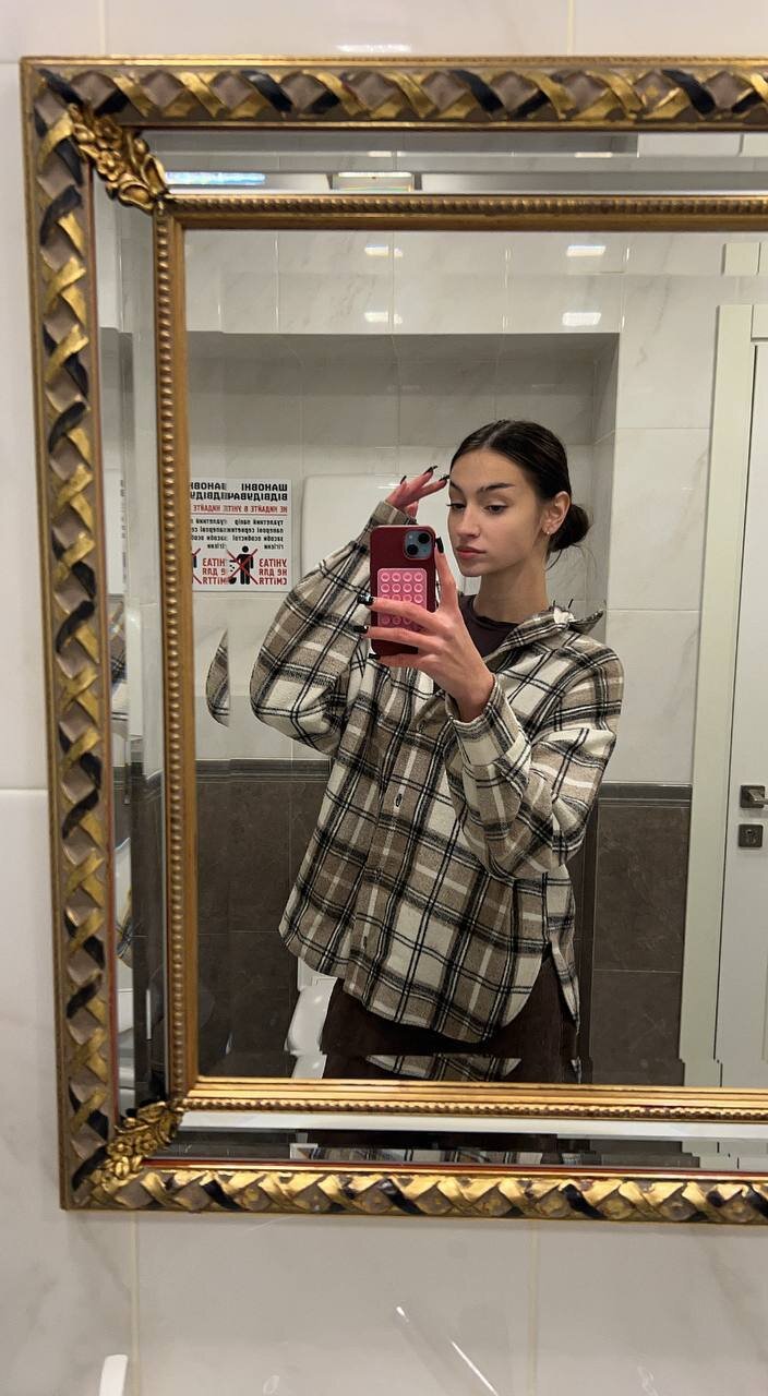 Julia_Laurents