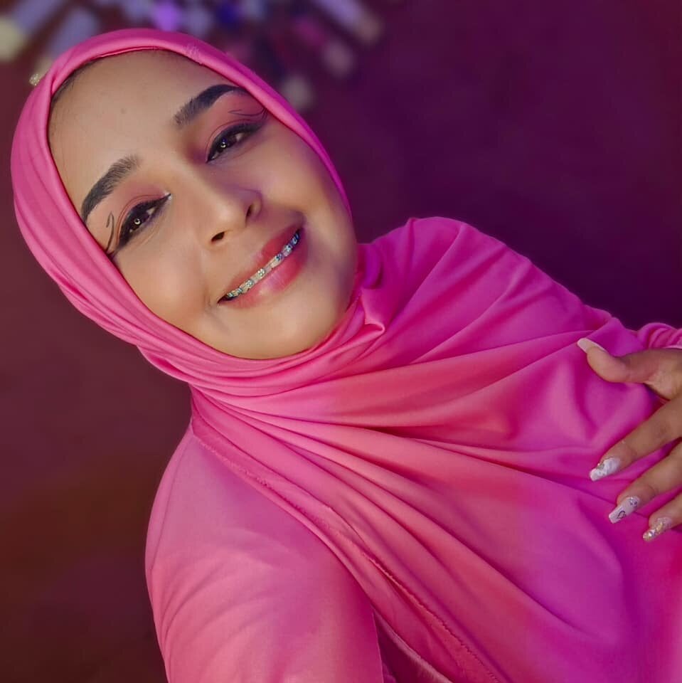 AmiraRow profile