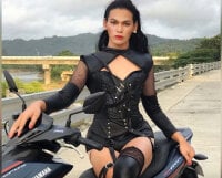 HugeAgatha's webcam live show