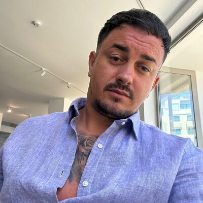 luckyluciano1 from stripchat
