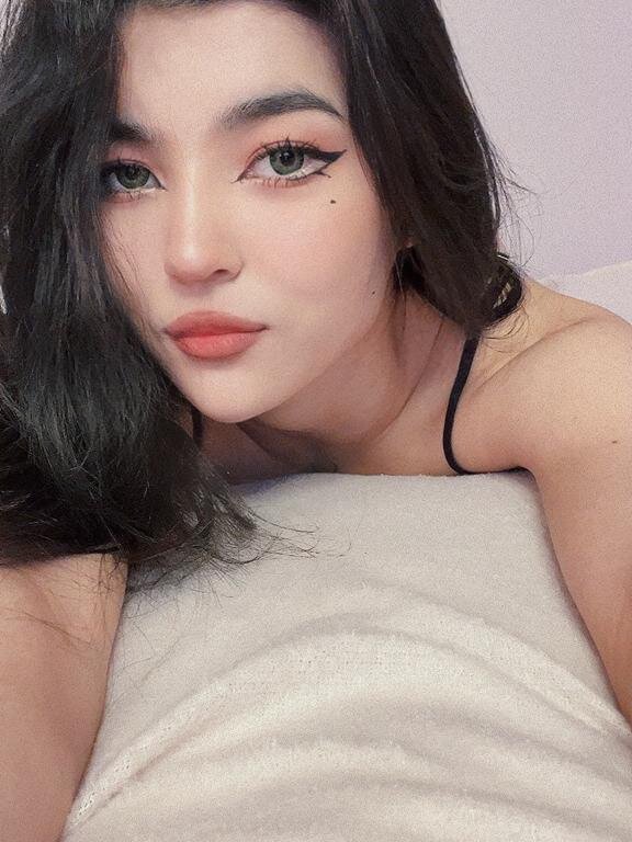 Live sex webcam photo for Mivaki #289188142