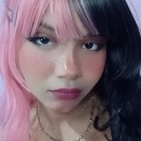 vanessagomez77's Offline Chat Room