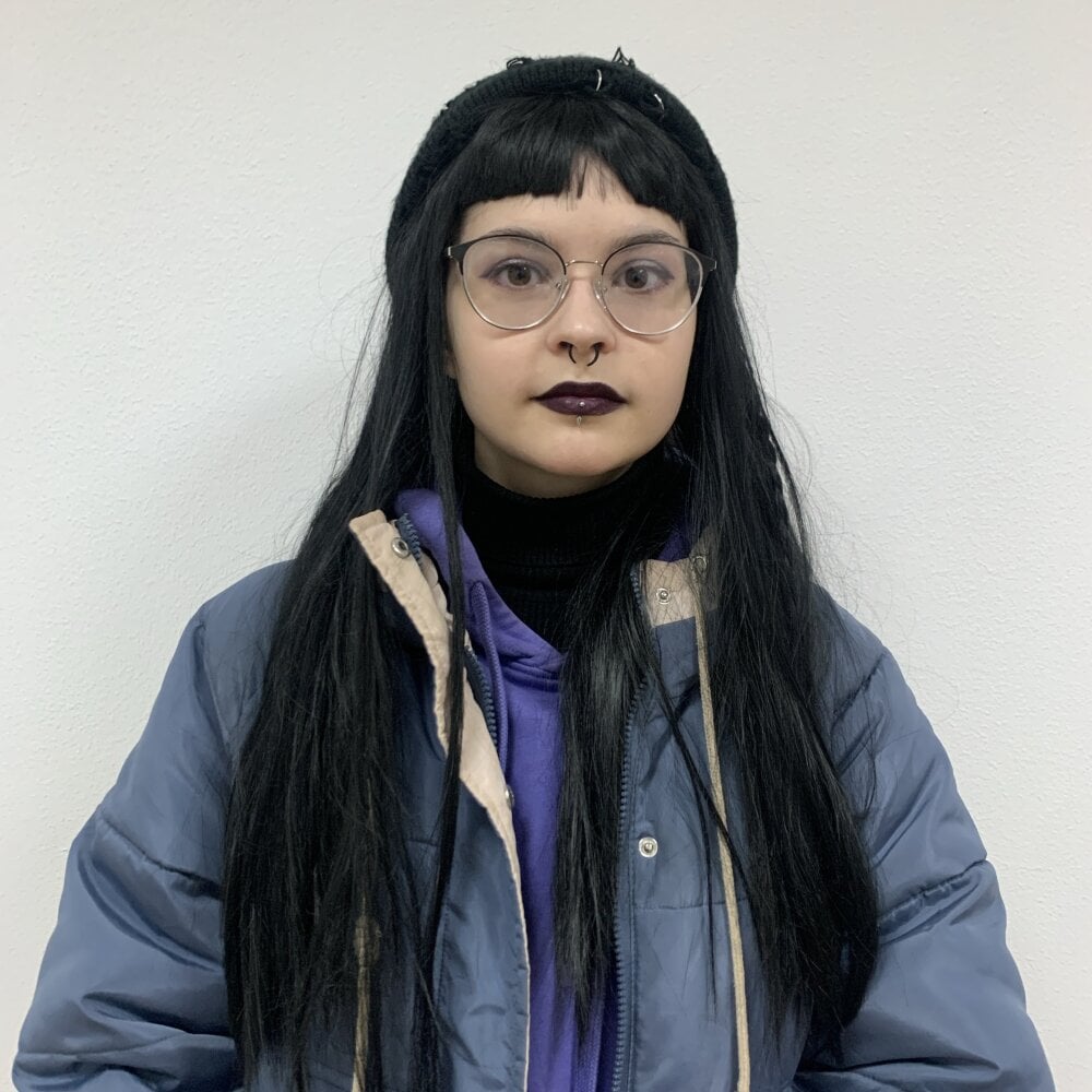 LoraDavy profile
