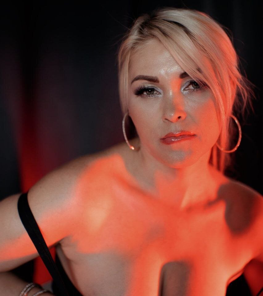 Bella_Swoon's Offline XXX Chat