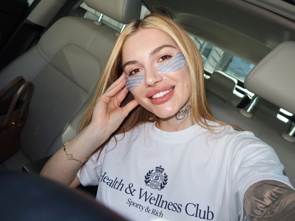 onaircams.com robin_mass livesex profile in english cams