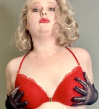 CurvyRetroKitty's Offline XXX Chat
