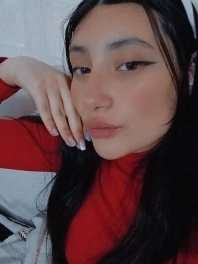 Lizzmoon_ass Female Teen Online Webcam Striptease