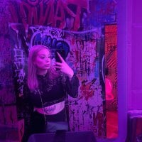DivineRebecca's webcam live show