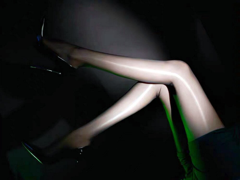 melia_Z's Offline XXX Chat