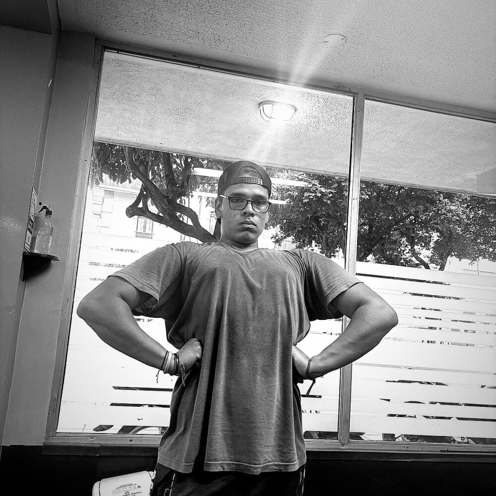 max_brown1 profile