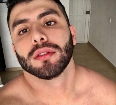 Jhon_bear03 - Stripchat Lovense Best Cam2cam Boy 