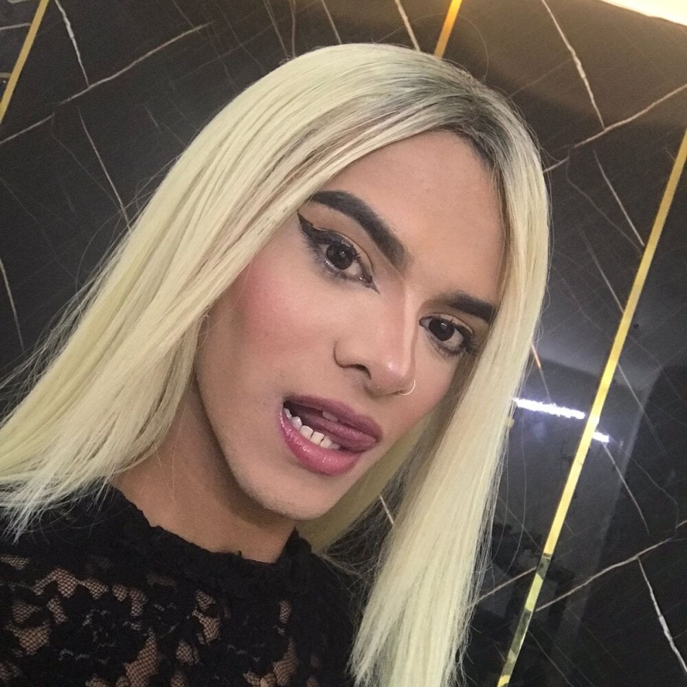 issadora_ profile