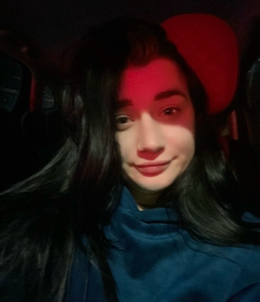 dolly-sib-webcam-show-superchatlive