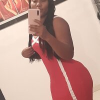 sophie_vegasxxx's Offline Chat Room