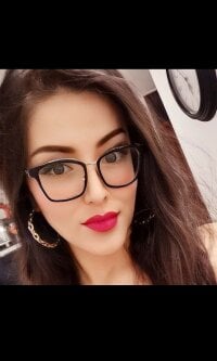 sashagrey17's Offline Chat Room
