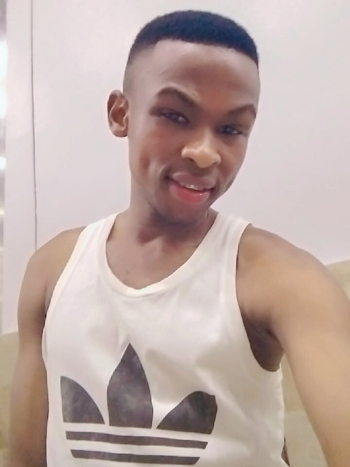 Bigblackdick1245のオフラインXXXチャット