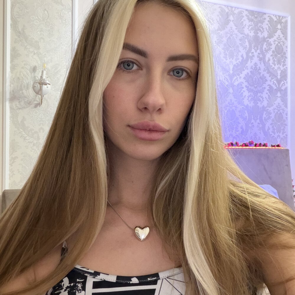 genniys_ webcam profile - Finnish