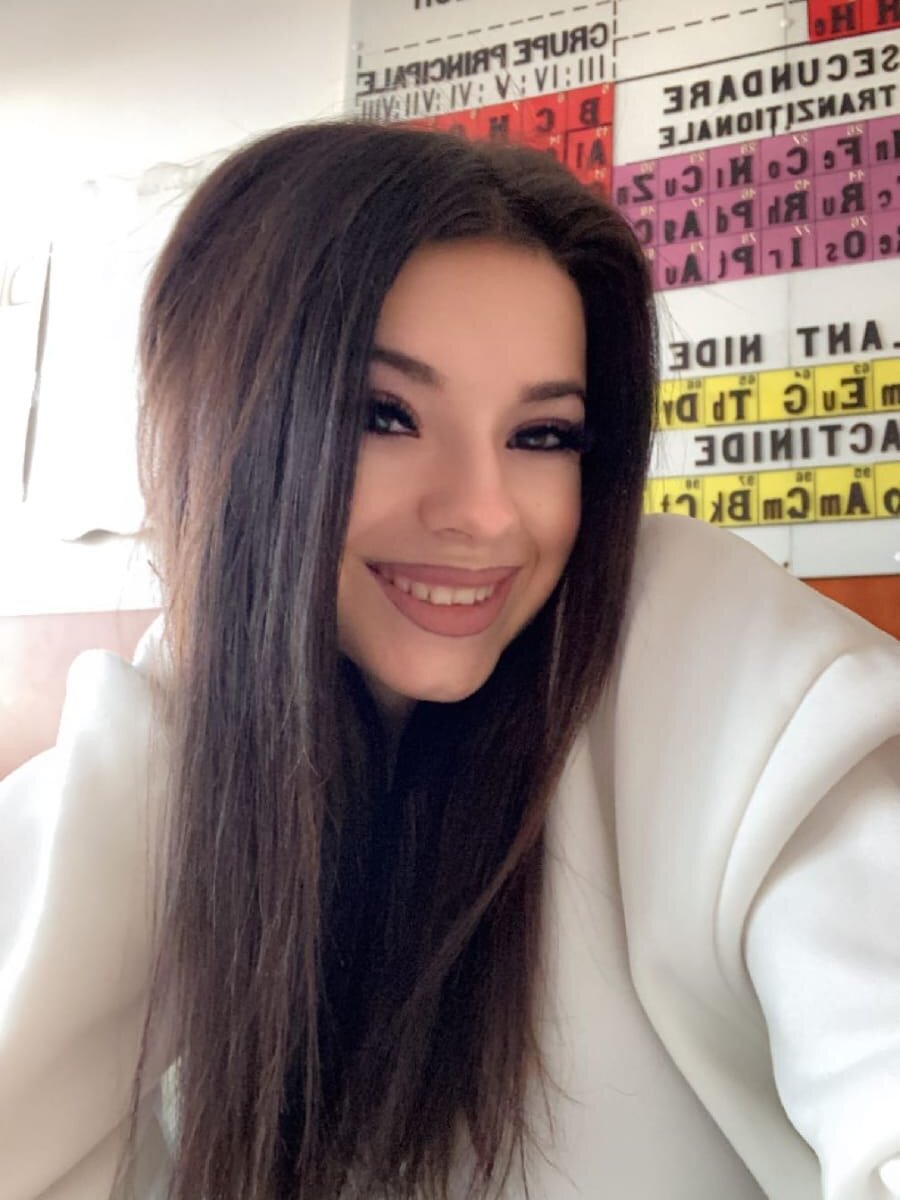 CallieDoll's Live XXX Chat