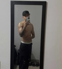 santiago_sosa24's webcam live show