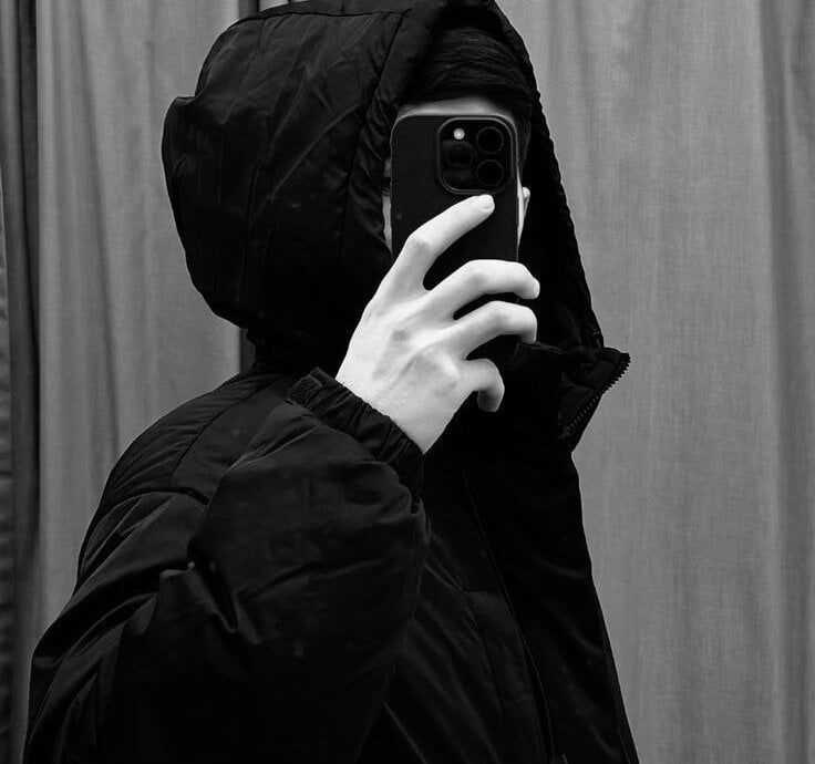 derek_hawk_'s Offline XXX Chat