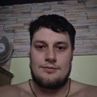 callmesolodick's Offline Chat Room